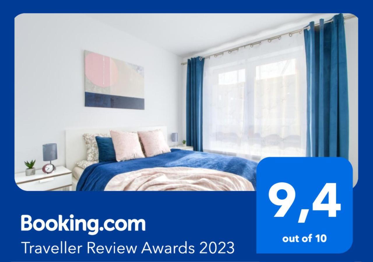 M&R Apartament Airport&Business Deluxe Cybernetyki 17 - Underground Garage - Free Wifi - Netflix - Air Conditioning - Self Check-In, Close By Chopin Airport วอร์ซอ ภายนอก รูปภาพ