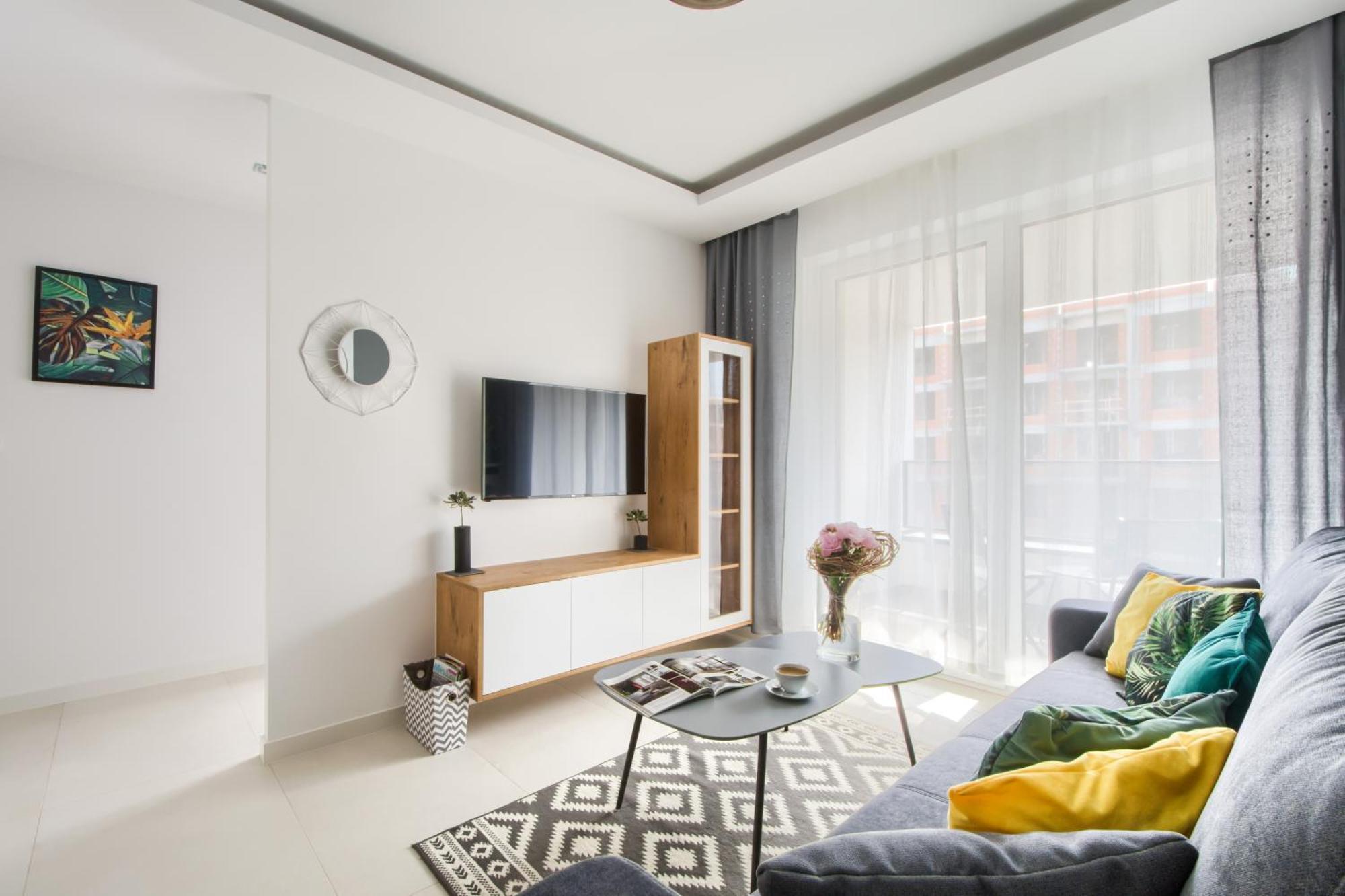 M&R Apartament Airport&Business Deluxe Cybernetyki 17 - Underground Garage - Free Wifi - Netflix - Air Conditioning - Self Check-In, Close By Chopin Airport วอร์ซอ ภายนอก รูปภาพ